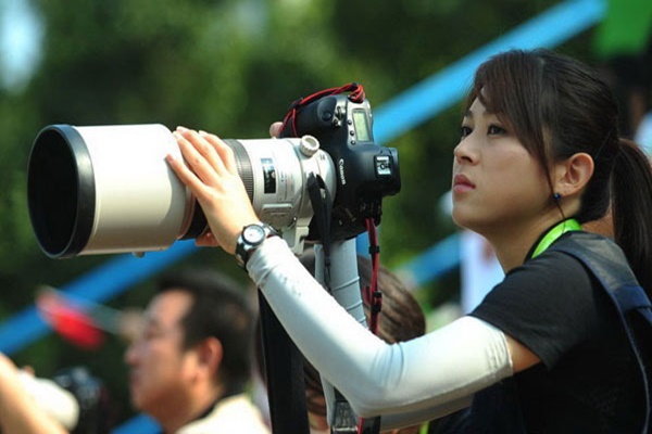 Các phóng viên còn phải sẵn sàng tác nghiệp mọi nơi